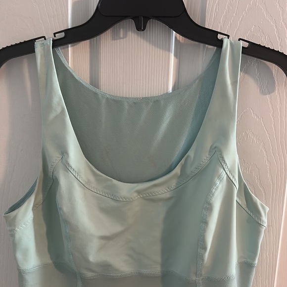 Lululemon size 12 light green tank - Picture 2 of 8